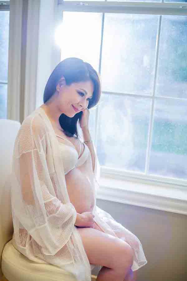 Kết hôn trễ, Thanh Thảo đến 41 tuổi mới mang thai đứa con đầu tiên.