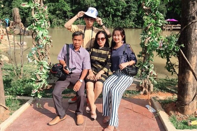 Gia đình bà Vân thường quây quần bên nhau để thưởng thức món bánh bao "có một không hai".