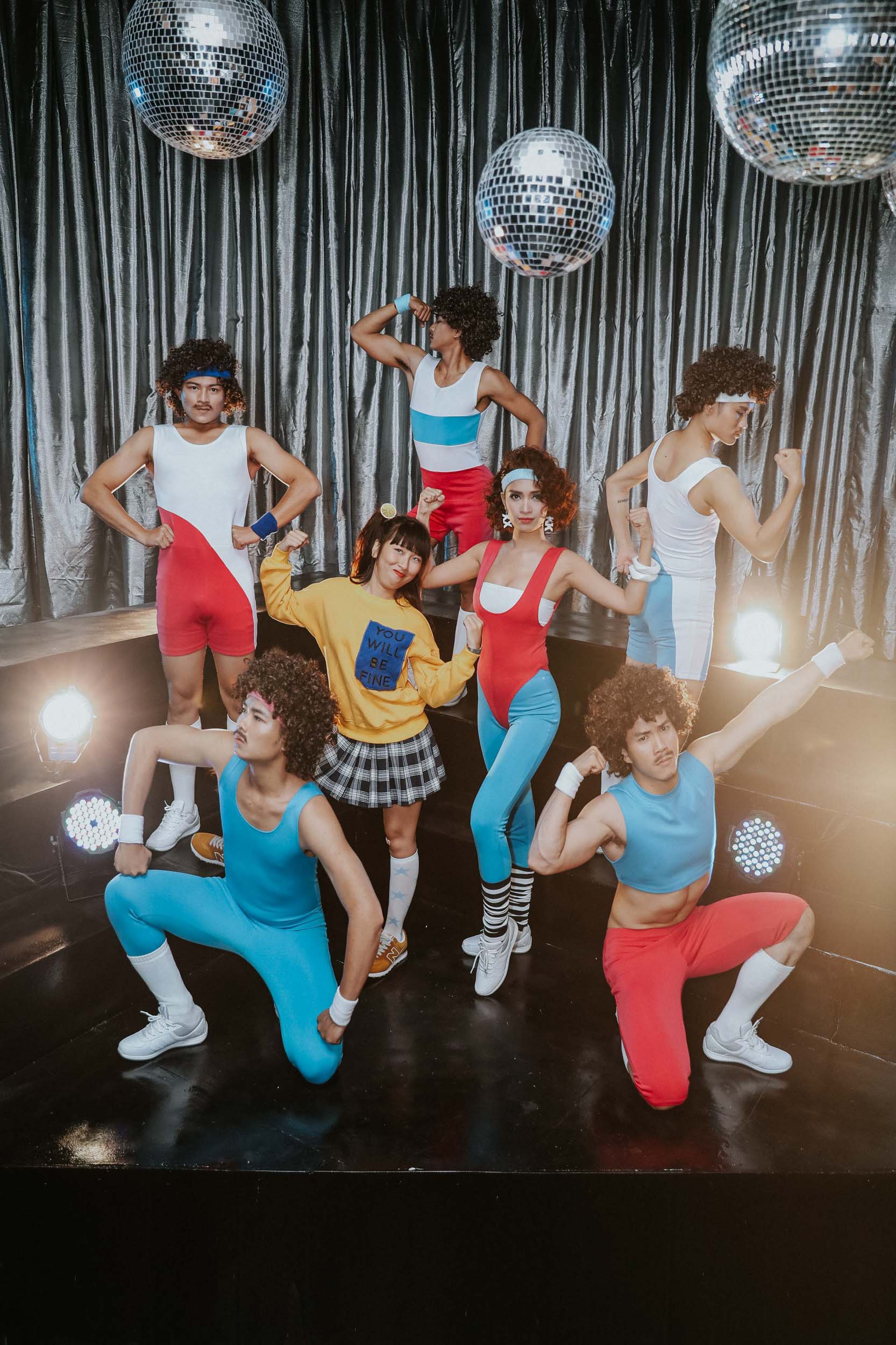 091156_ai_phuong_manh_me_len_co_gai_10.j