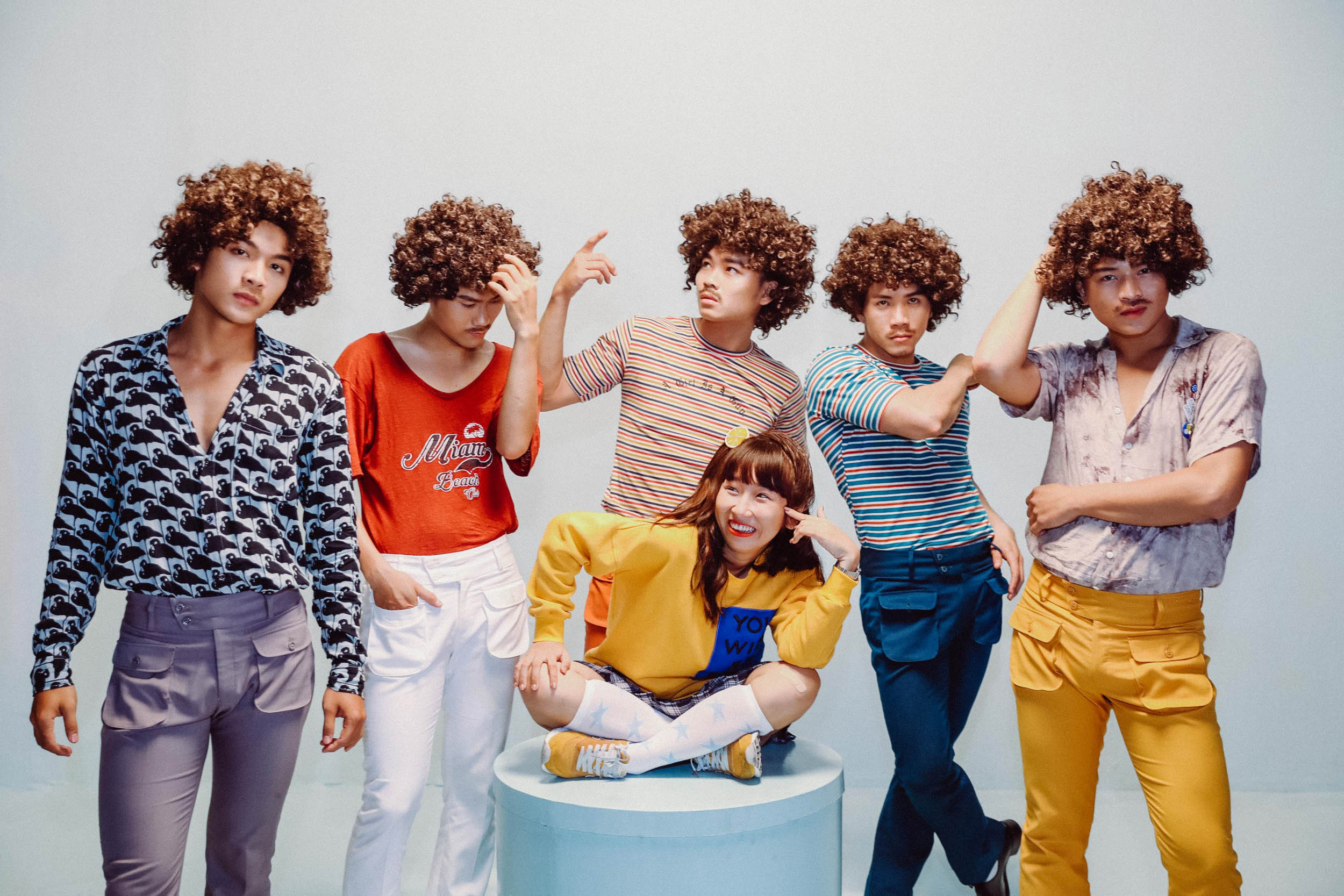 091448_ai_phuong_manh_me_len_co_gai_14.j