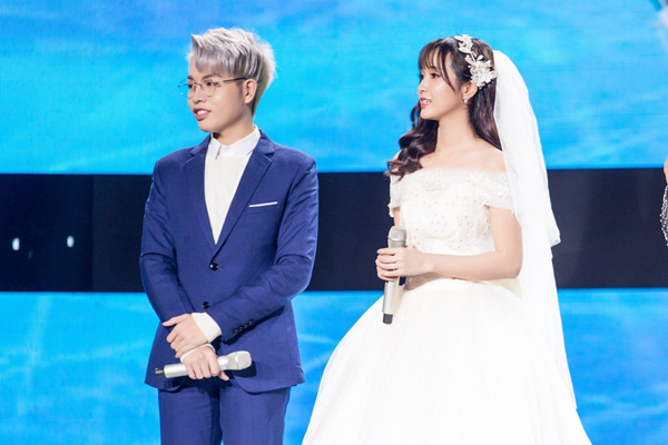 Đức Phúc - Jang Mi tổ chức lễ cưới 'Sầu tím thiệp hồng' 1