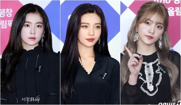 Joy, Irene và Yuri (Red Velvet) không nở nụ cười, đeo băng đen tưởng nhớ đàn anh Jonghyun.